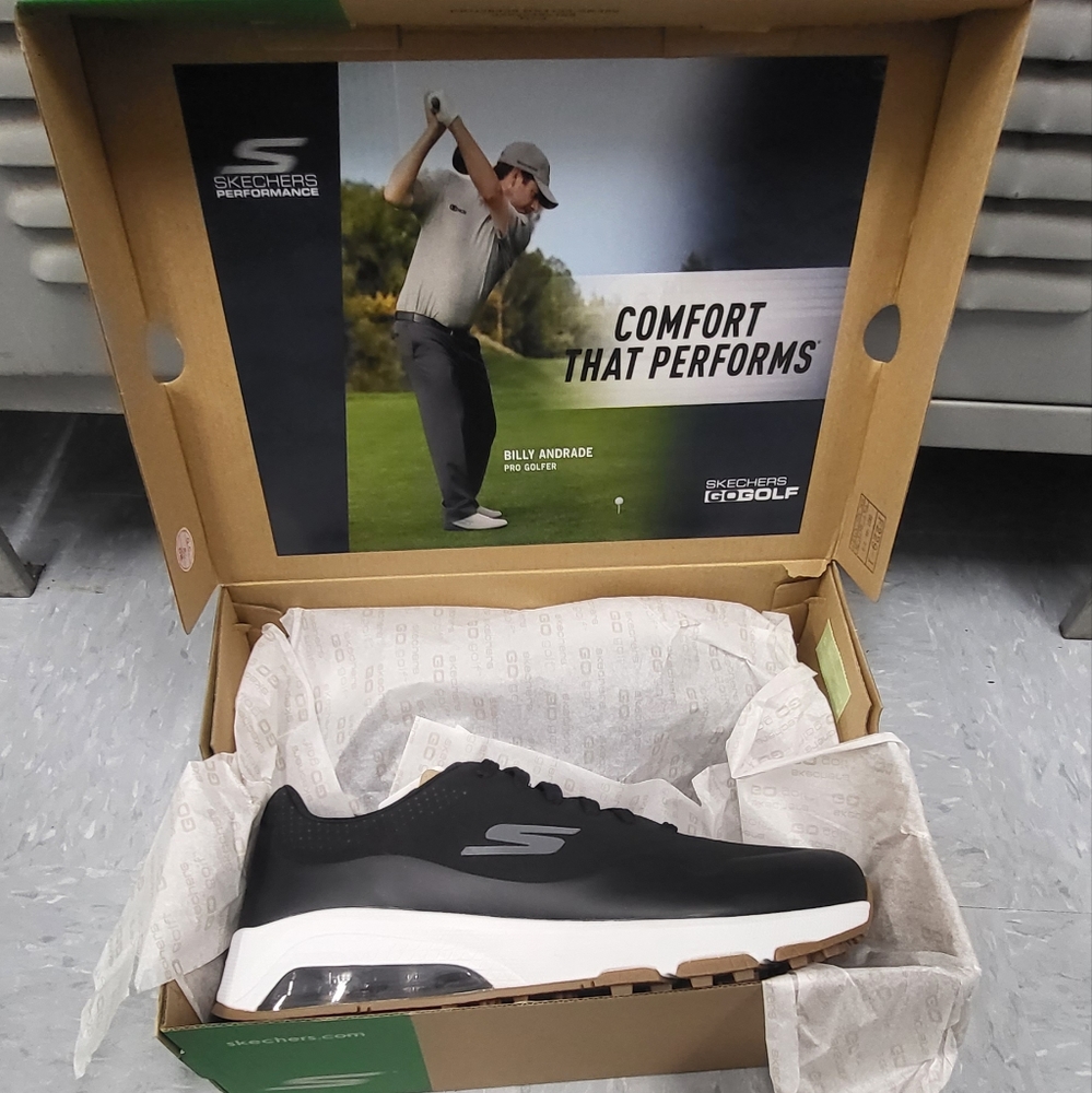 Men golf shoes